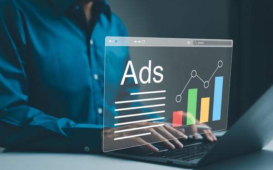 Google Ads: konto klienta czy konto agencji? Co wybrać i dlaczego to ma znaczenie?